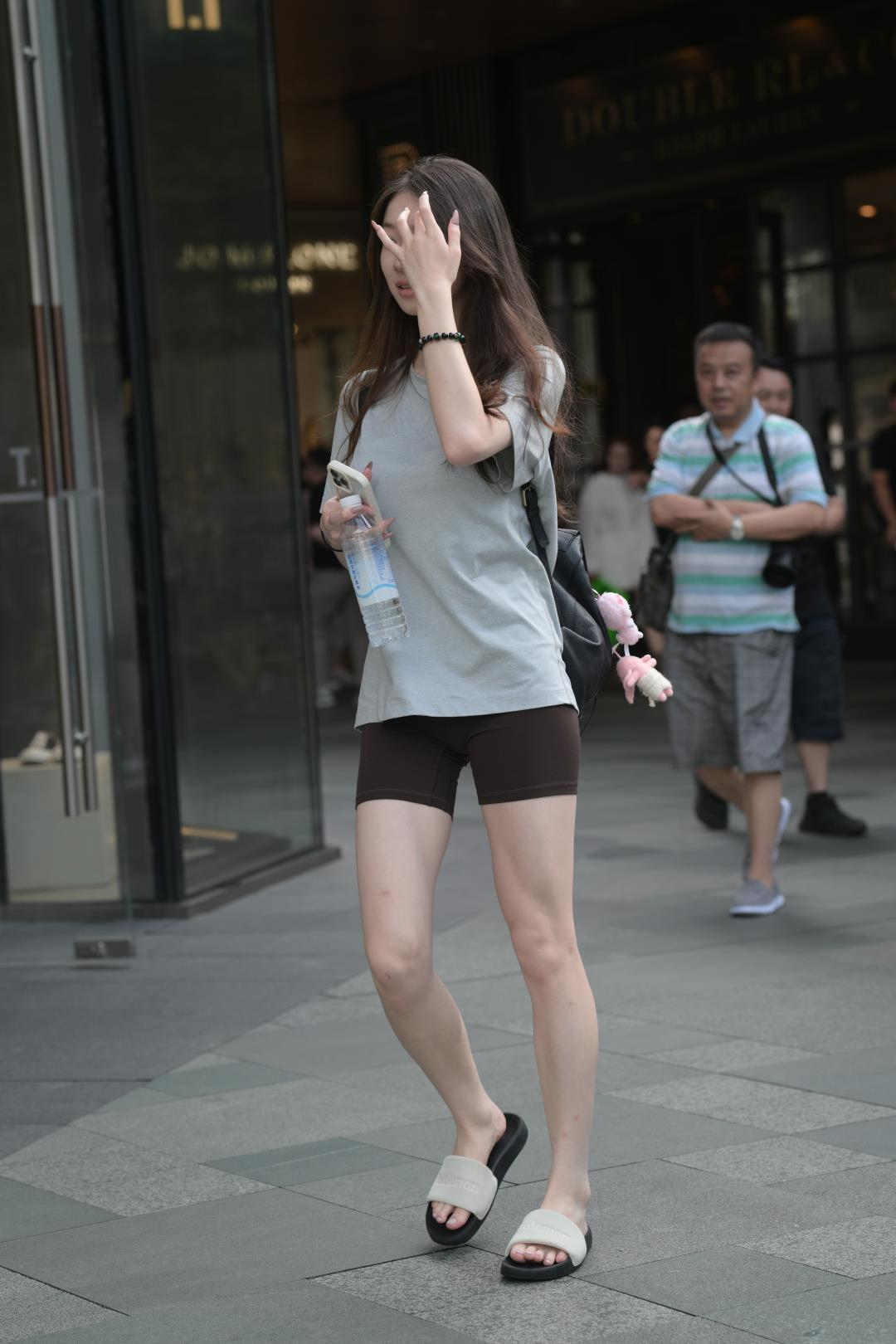 图片[3]-紧身短裤 甜美活力可爱妹妹-图满多